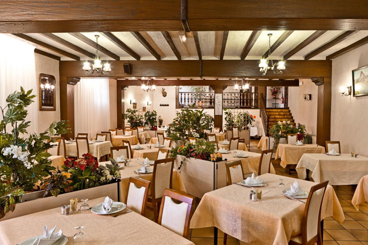 Logis Hotel De France アルディ エクステリア 写真
