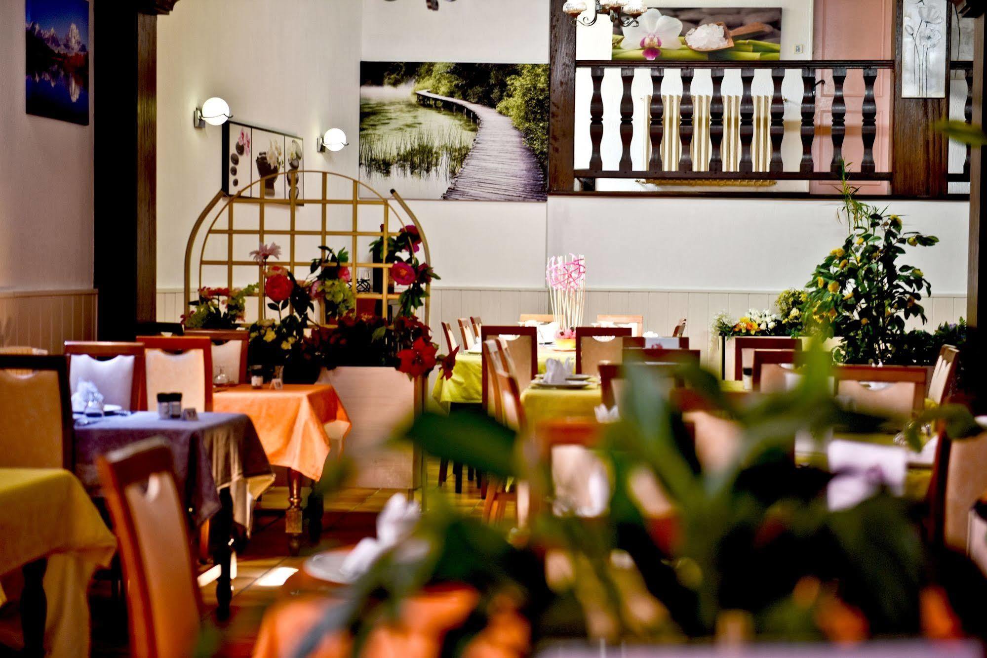 Logis Hotel De France アルディ エクステリア 写真