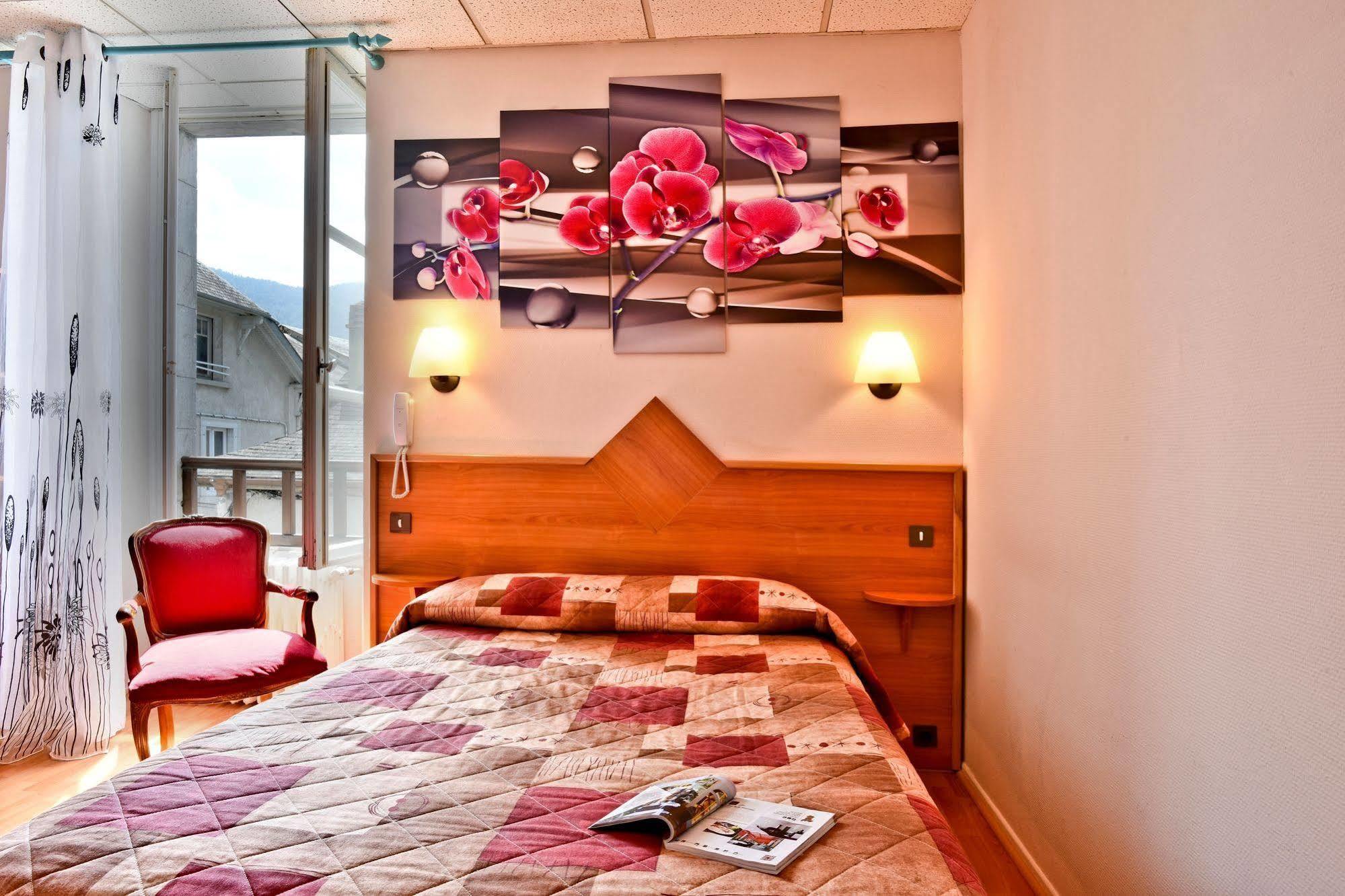 Logis Hotel De France アルディ エクステリア 写真